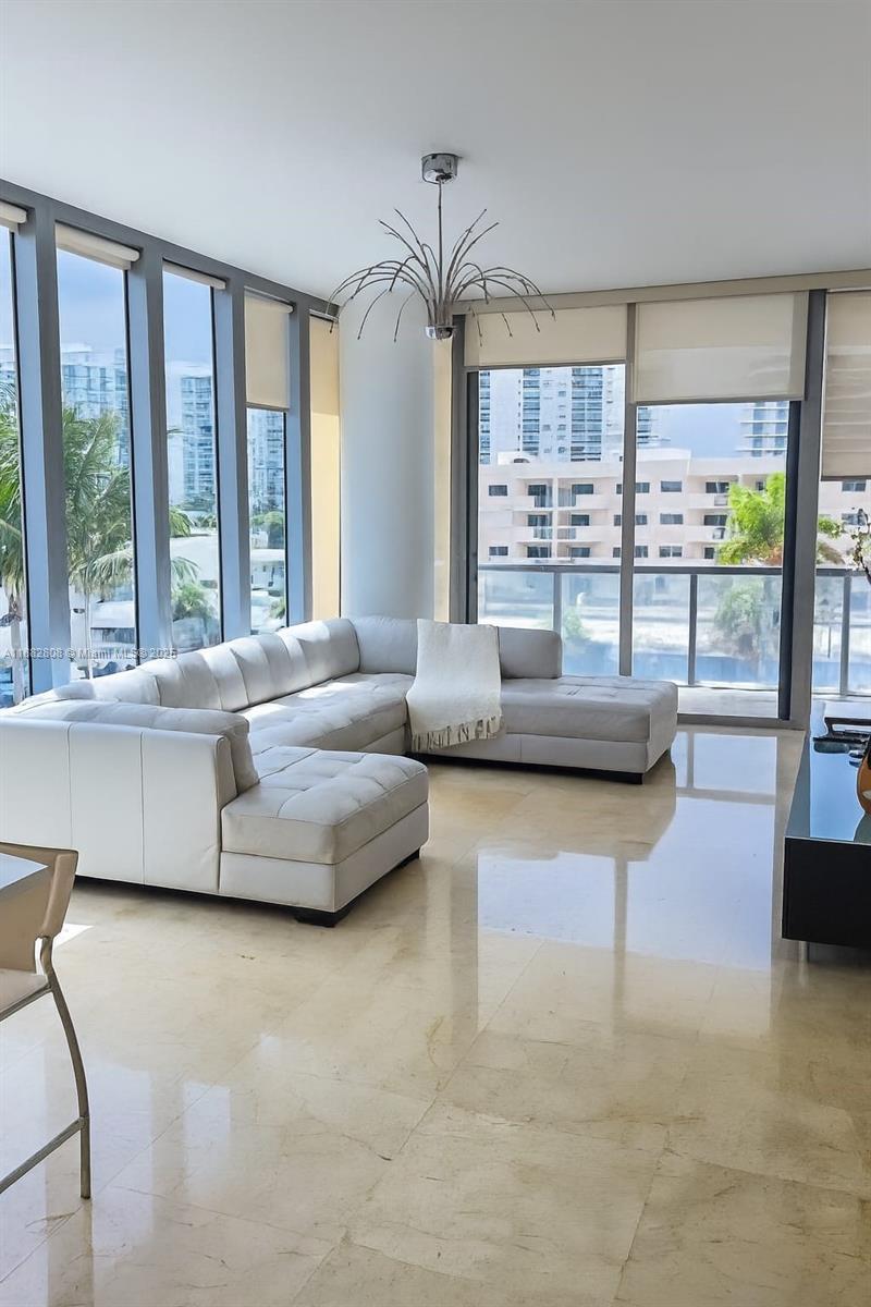 6799 Collins Ave #311, Miami Beach FL 33141