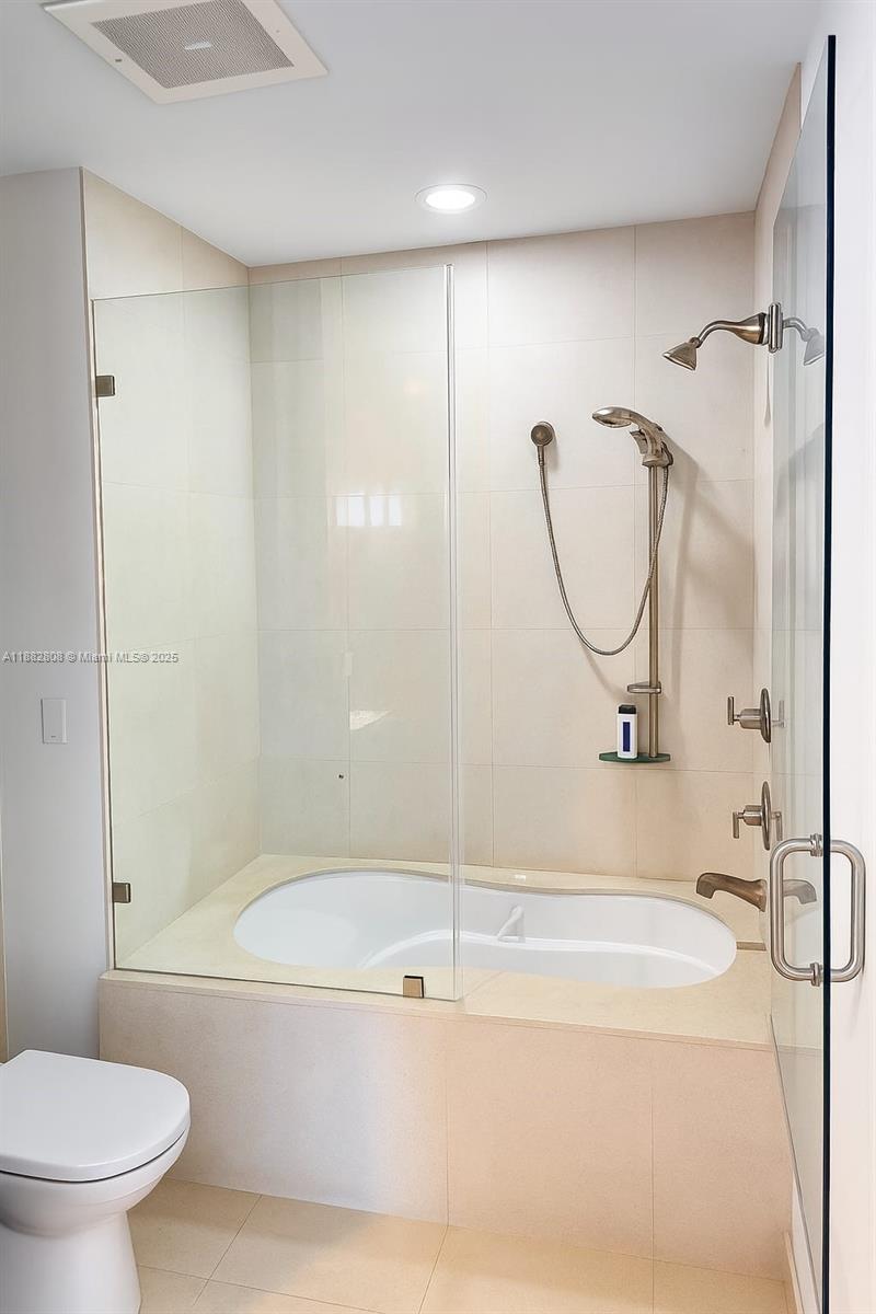 6799 Collins Ave #311, Miami Beach FL 33141