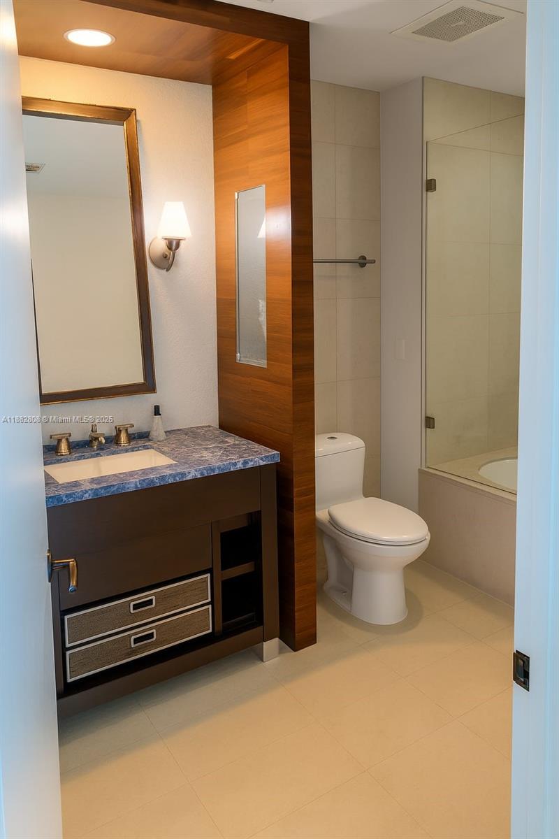6799 Collins Ave #311, Miami Beach FL 33141