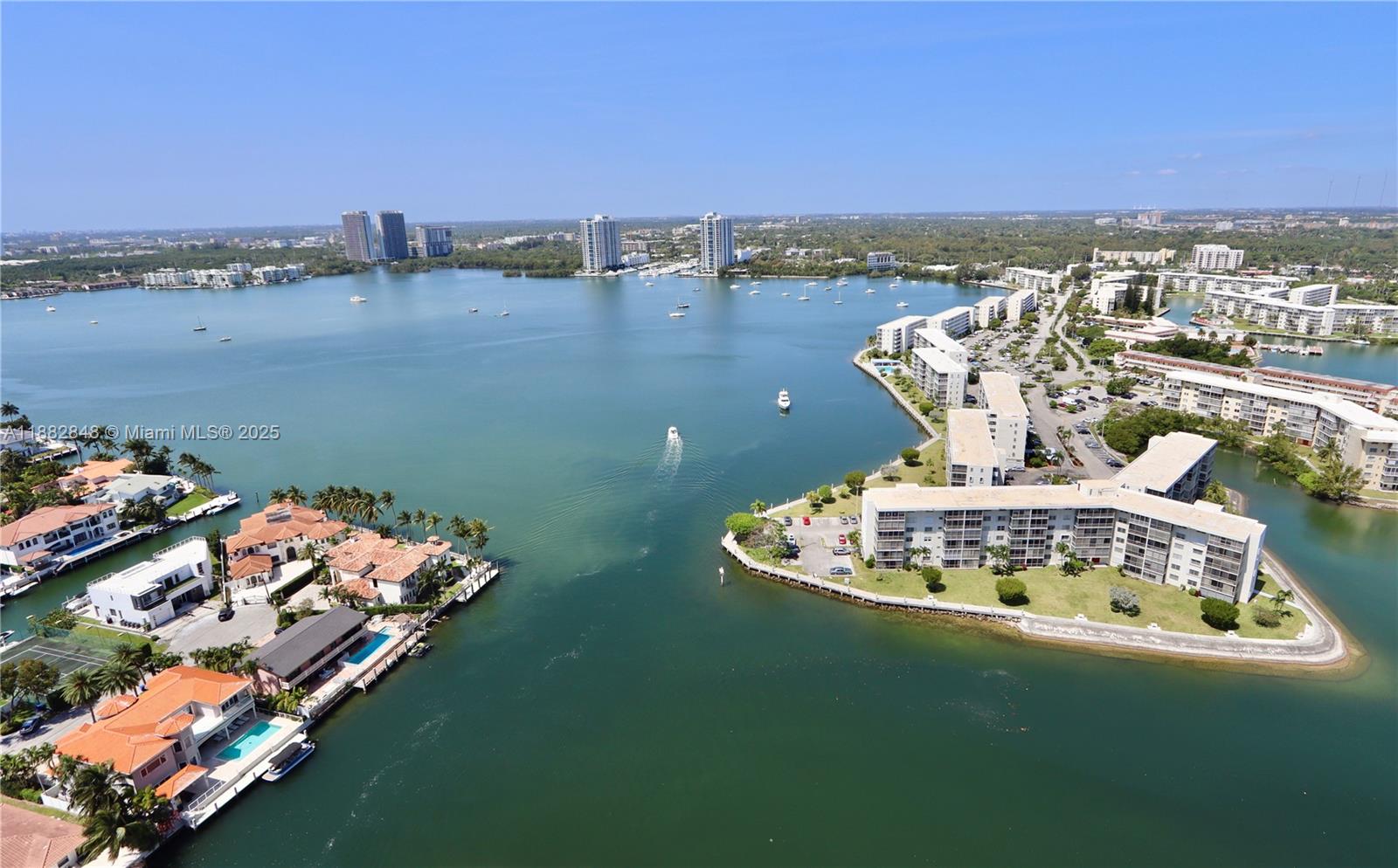 1000 Island Blvd #PH2, Aventura FL 33160
