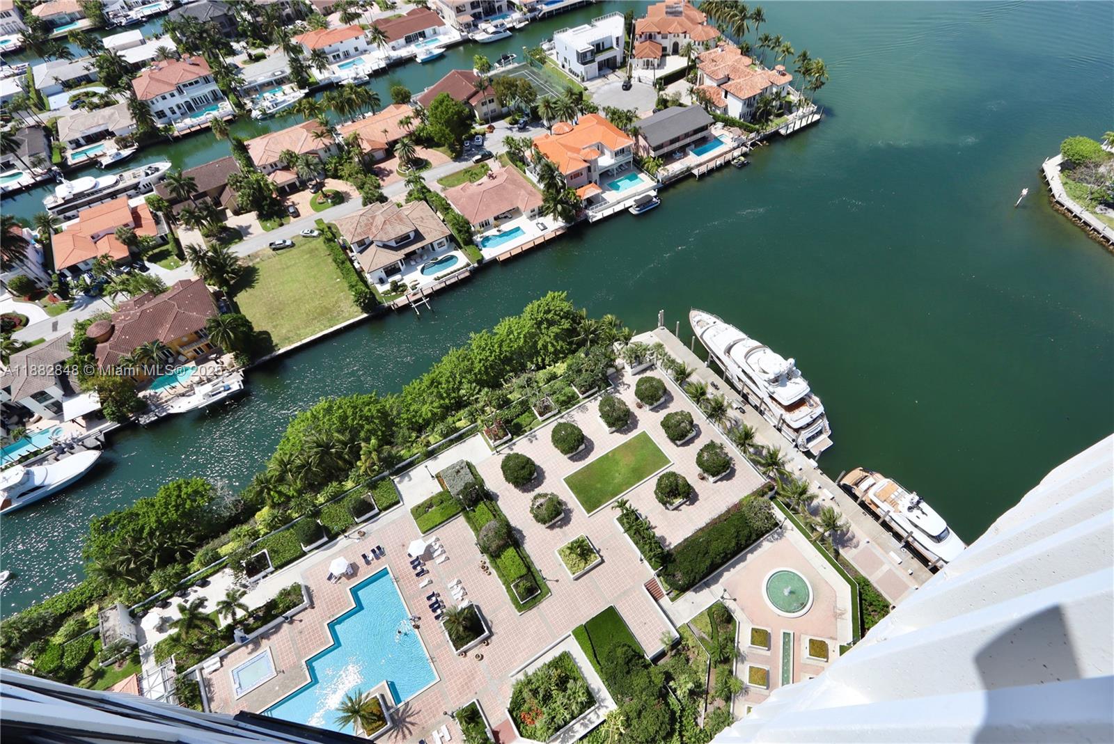 1000 Island Blvd #PH2, Aventura FL 33160