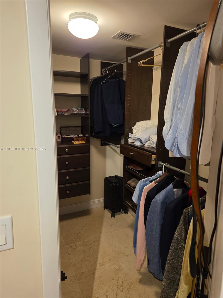 495 Brickell Ave #707, Miami FL 33131