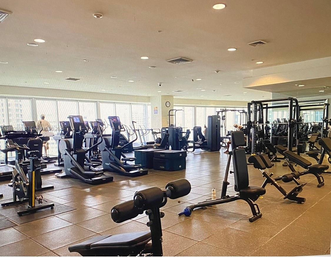 495 Brickell Ave #707, Miami FL 33131
