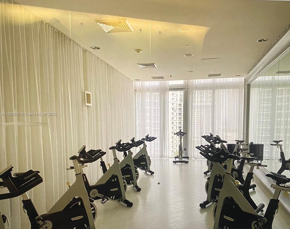 495 Brickell Ave #707, Miami FL 33131