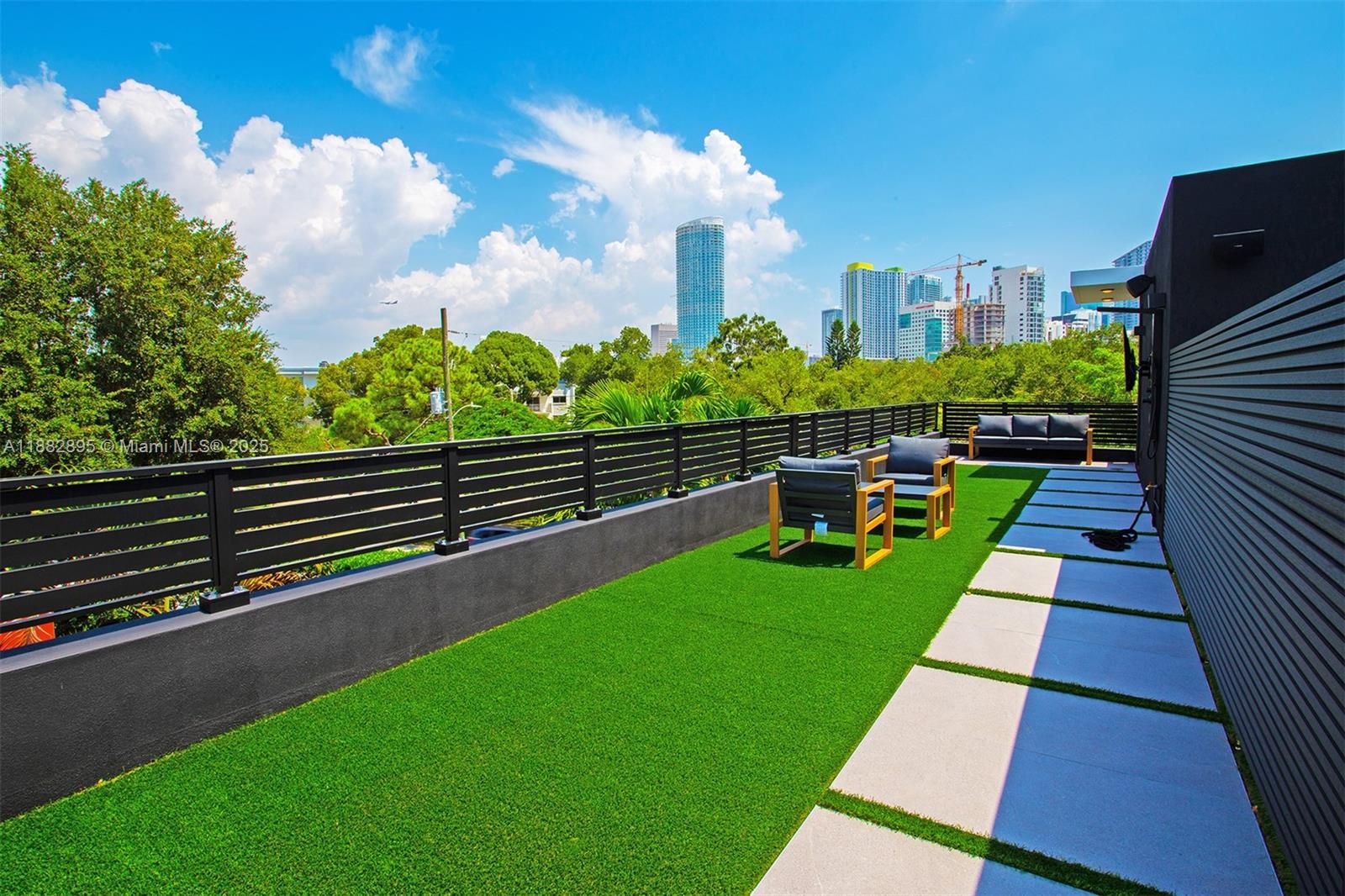 420 SW 15th Rd, Miami FL 33129
