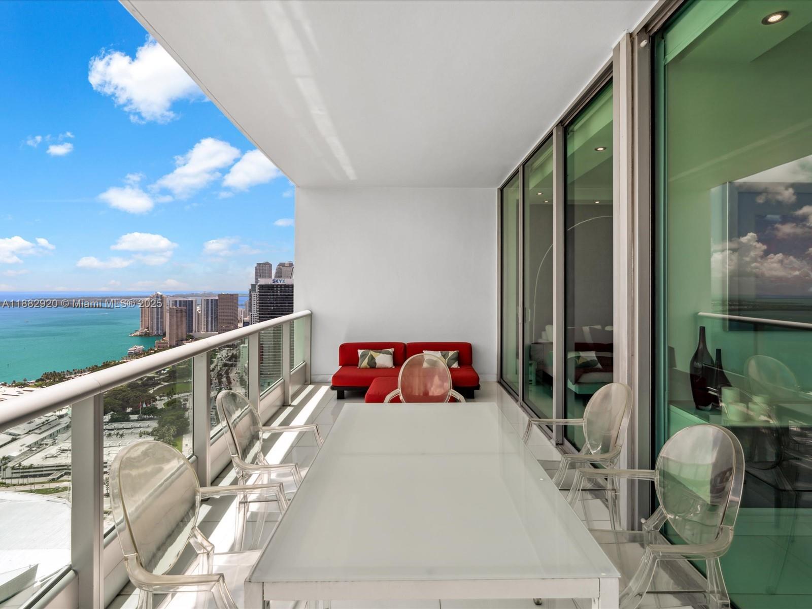 900 Biscayne Blvd #5507, Miami FL 33132