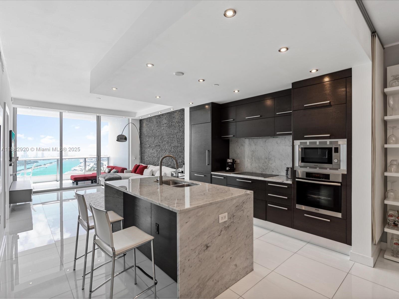 900 Biscayne Blvd #5507, Miami FL 33132