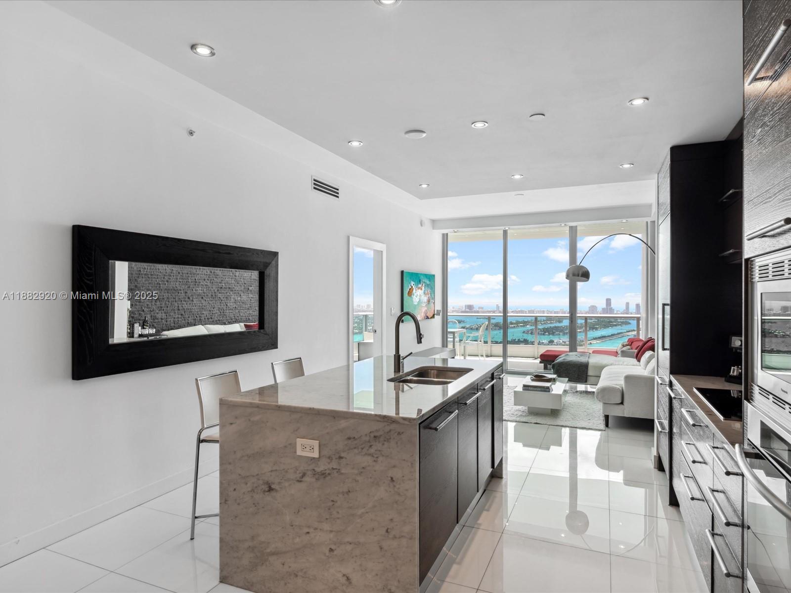 900 Biscayne Blvd #5507, Miami FL 33132