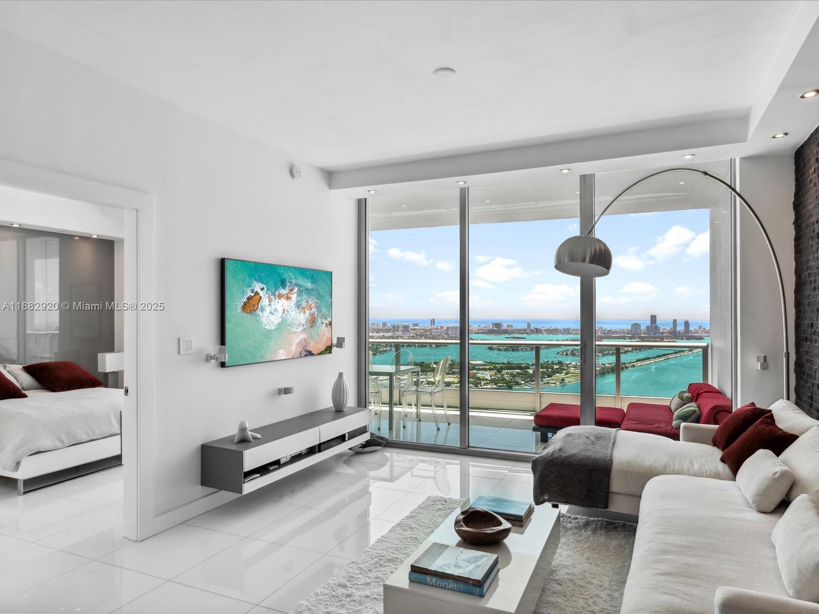 900 Biscayne Blvd #5507, Miami FL 33132