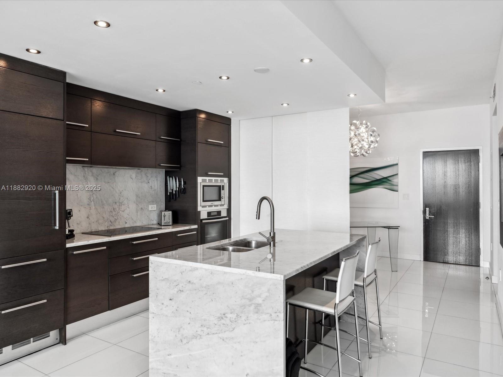 900 Biscayne Blvd #5507, Miami FL 33132