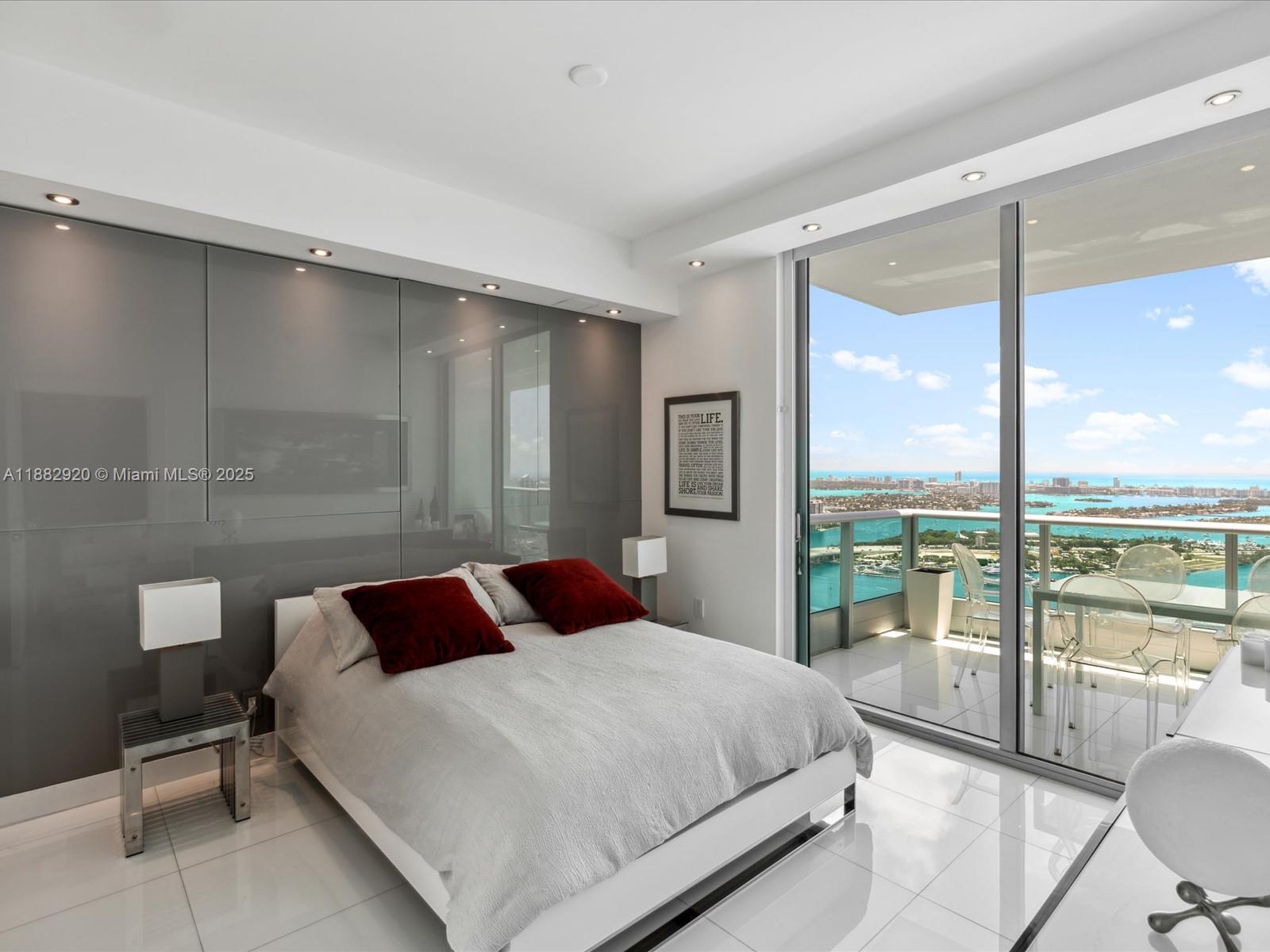 900 Biscayne Blvd #5507, Miami FL 33132