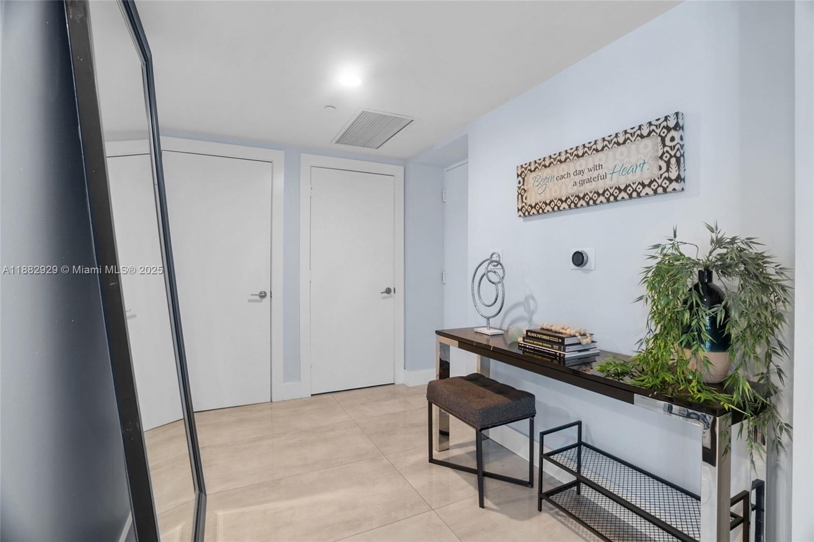 500 Brickell Ave #1701, Miami FL 33131