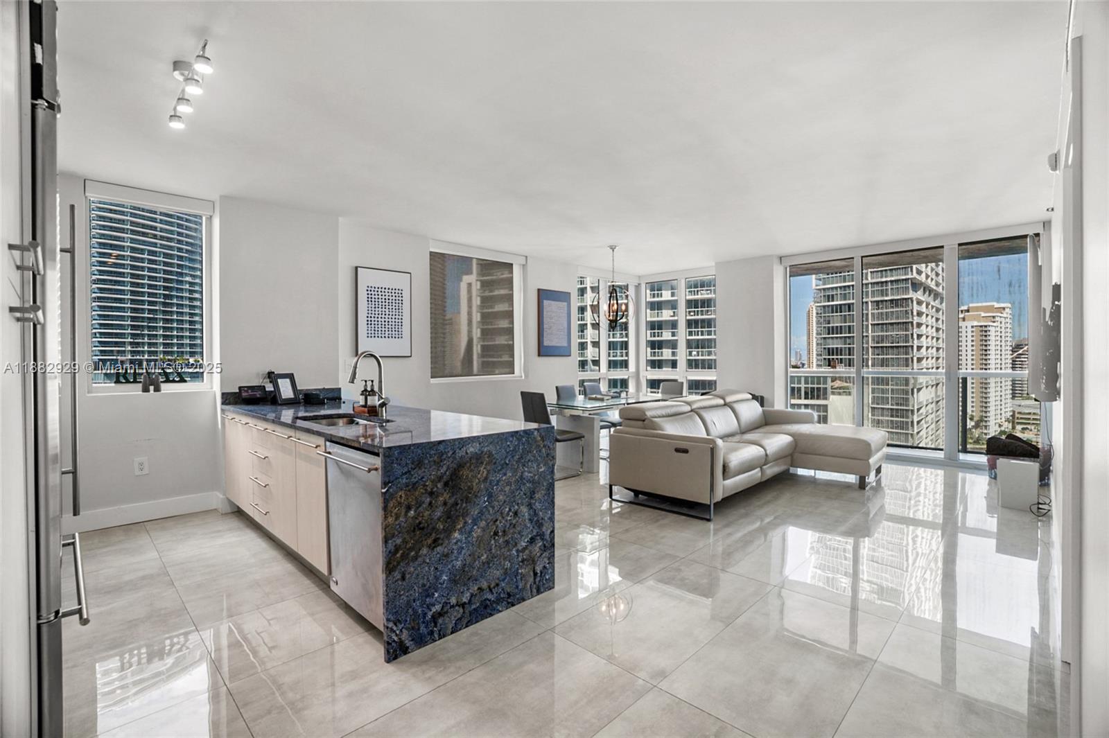 500 Brickell Ave #1701, Miami FL 33131