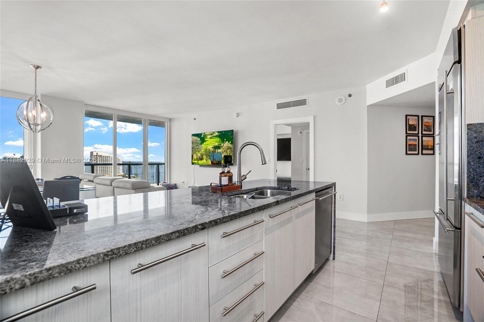 500 Brickell Ave #1701, Miami FL 33131