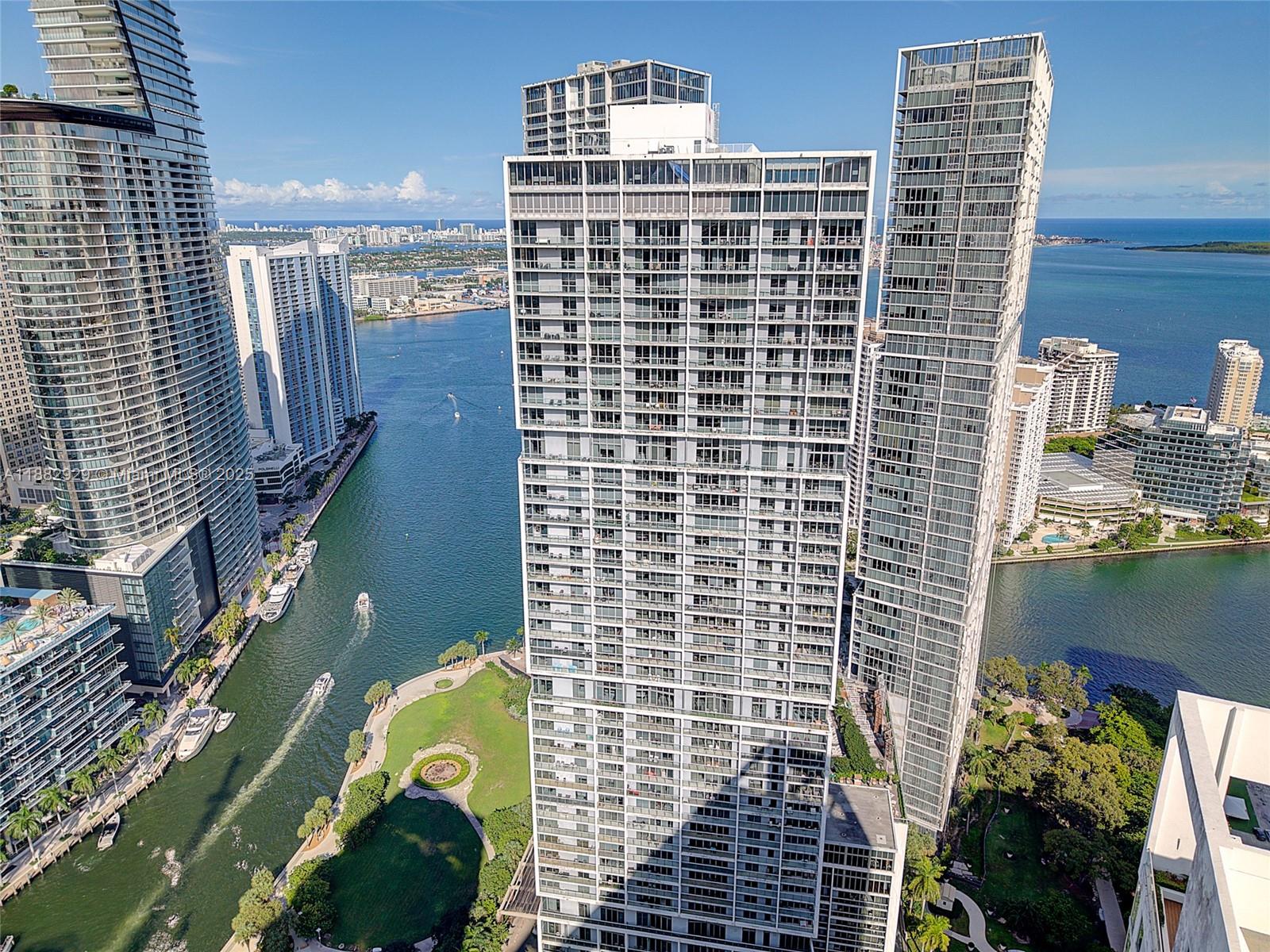 500 Brickell Ave #1701, Miami FL 33131