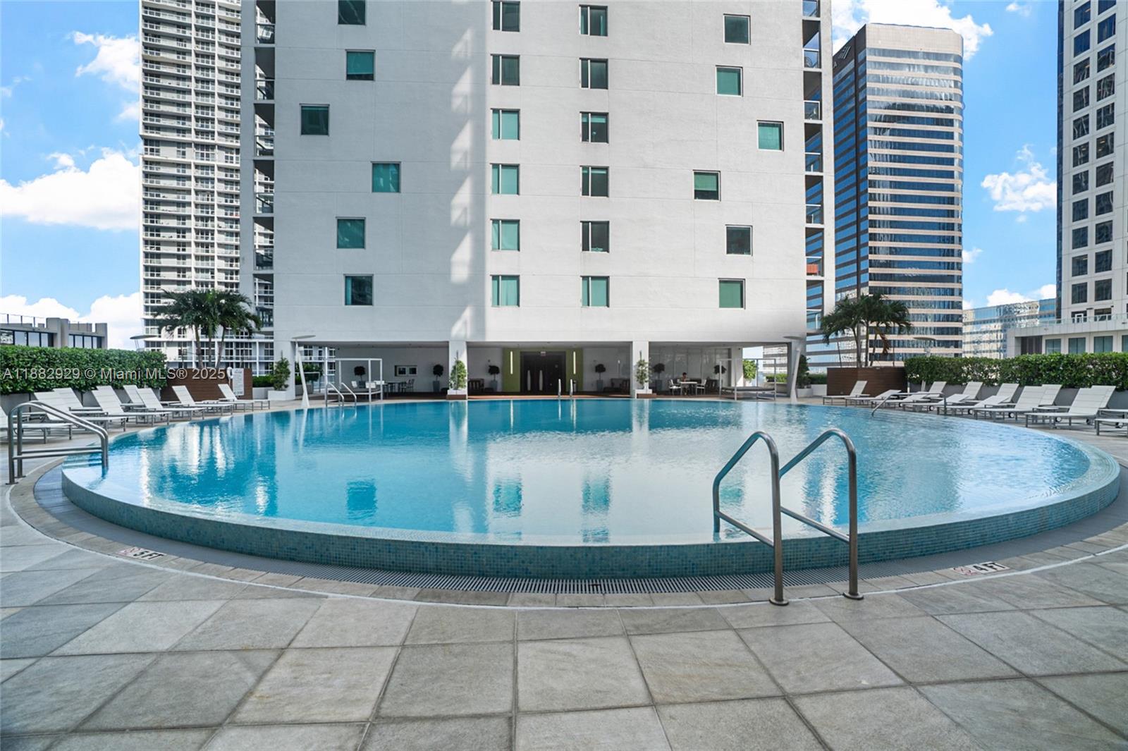500 Brickell Ave #1701, Miami FL 33131