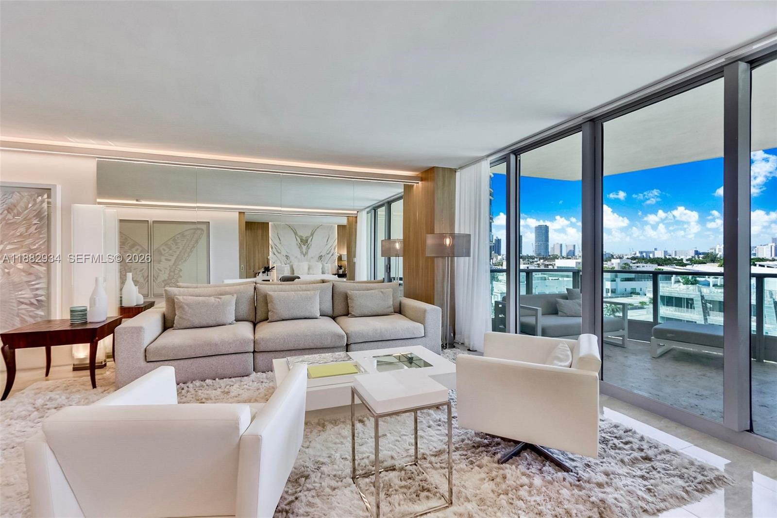 1455 Ocean Dr #811, Miami Beach FL 33139