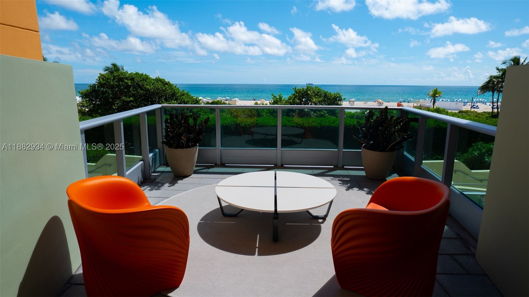1455 Ocean Dr #811, Miami Beach FL 33139
