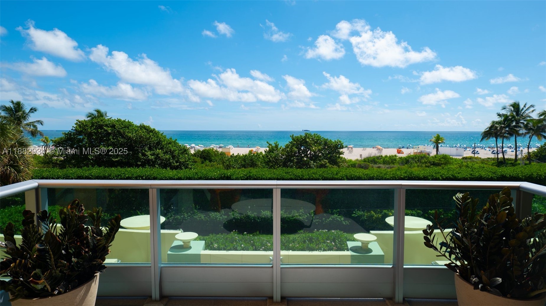 1455 Ocean Dr #811, Miami Beach FL 33139