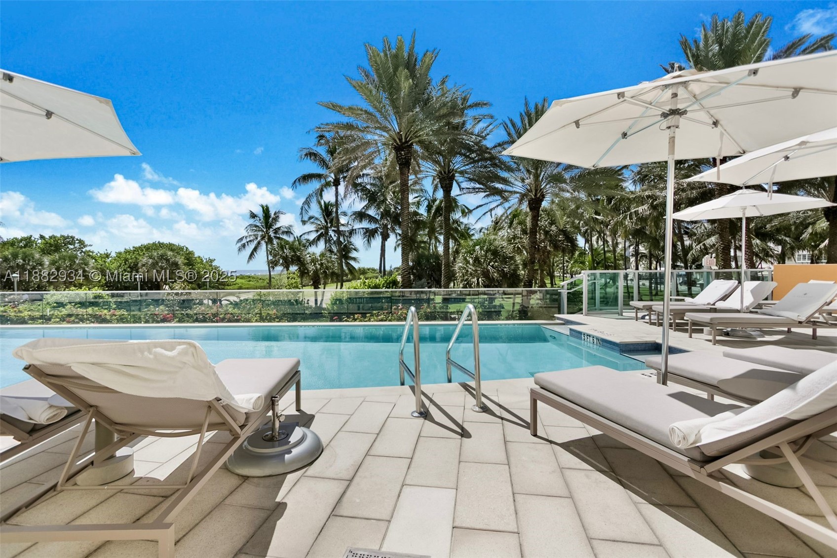 1455 Ocean Dr #811, Miami Beach FL 33139