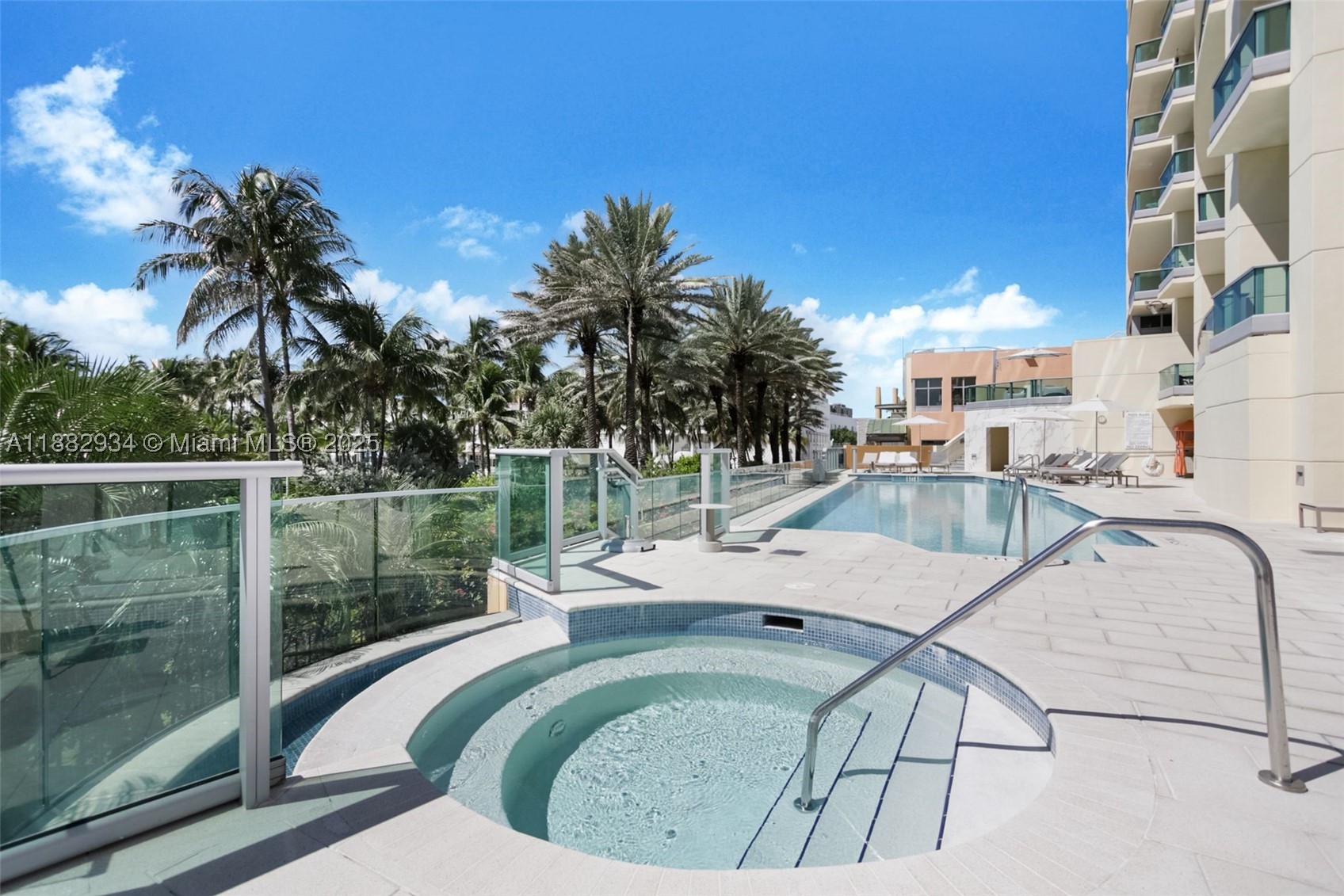 1455 Ocean Dr #811, Miami Beach FL 33139