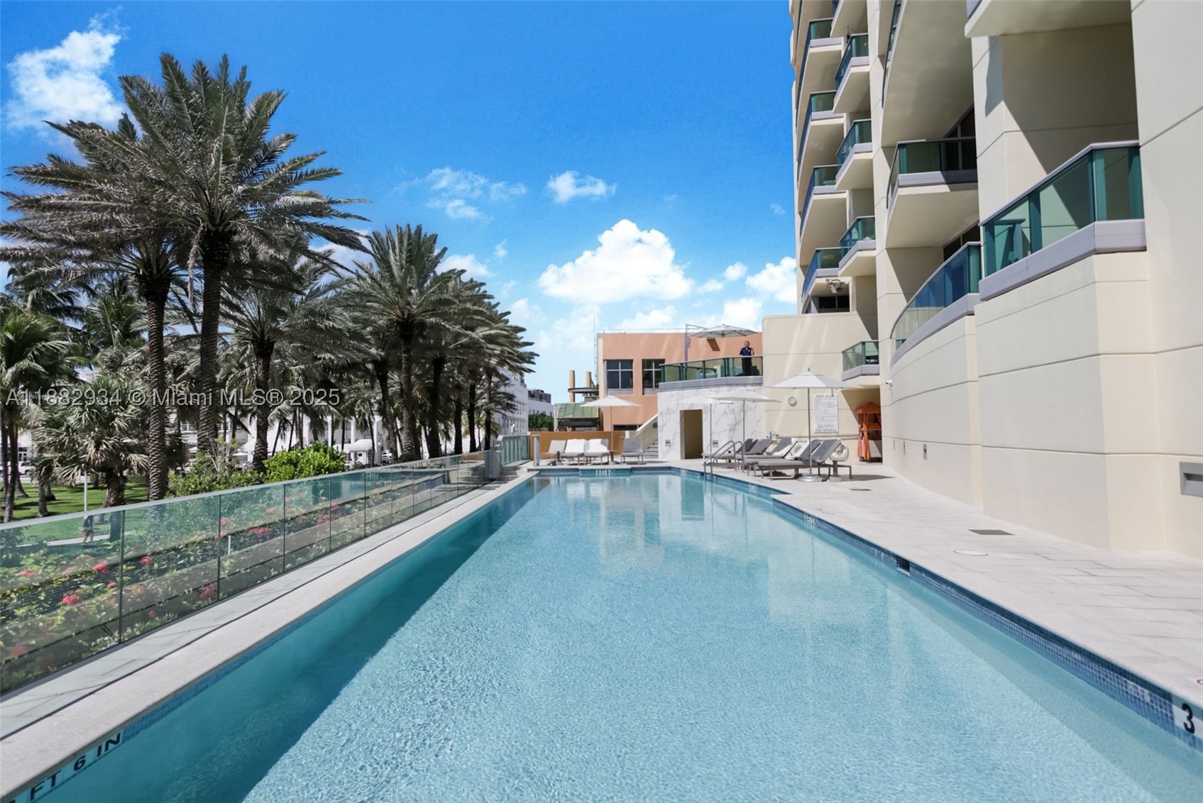 1455 Ocean Dr #811, Miami Beach FL 33139
