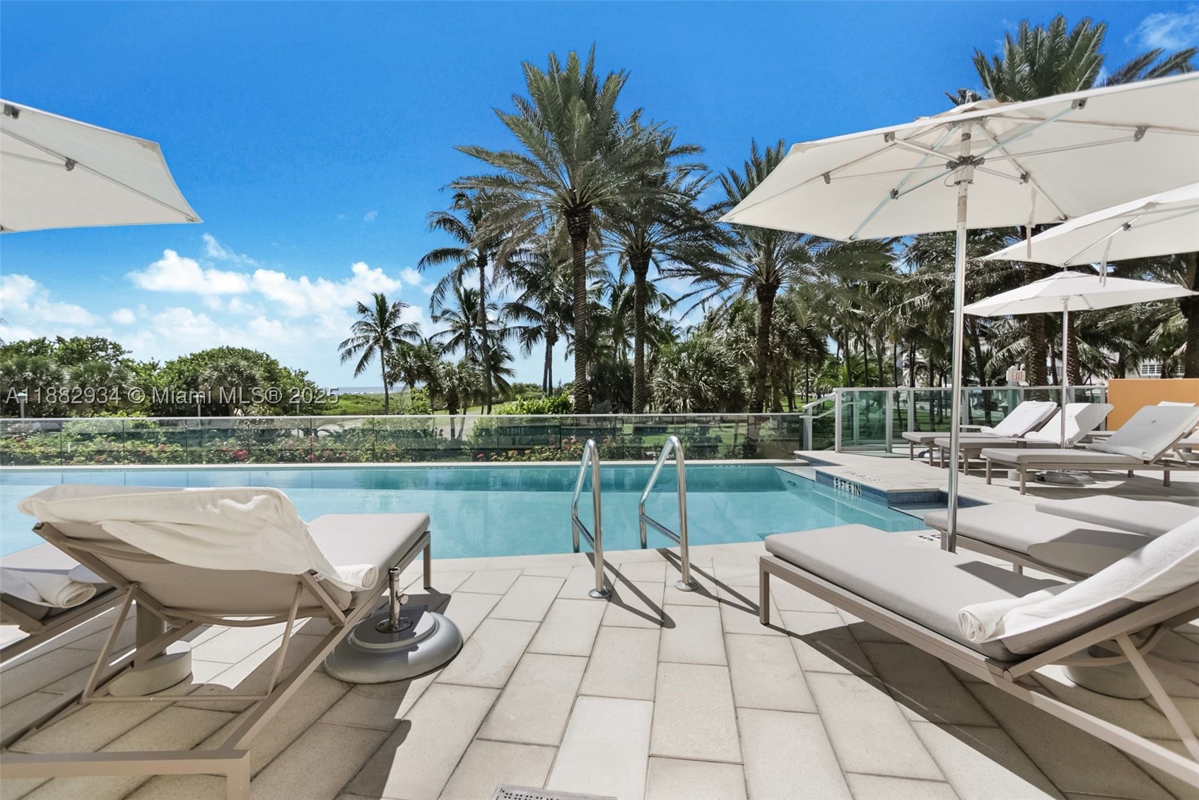 1455 Ocean Dr #811, Miami Beach FL 33139