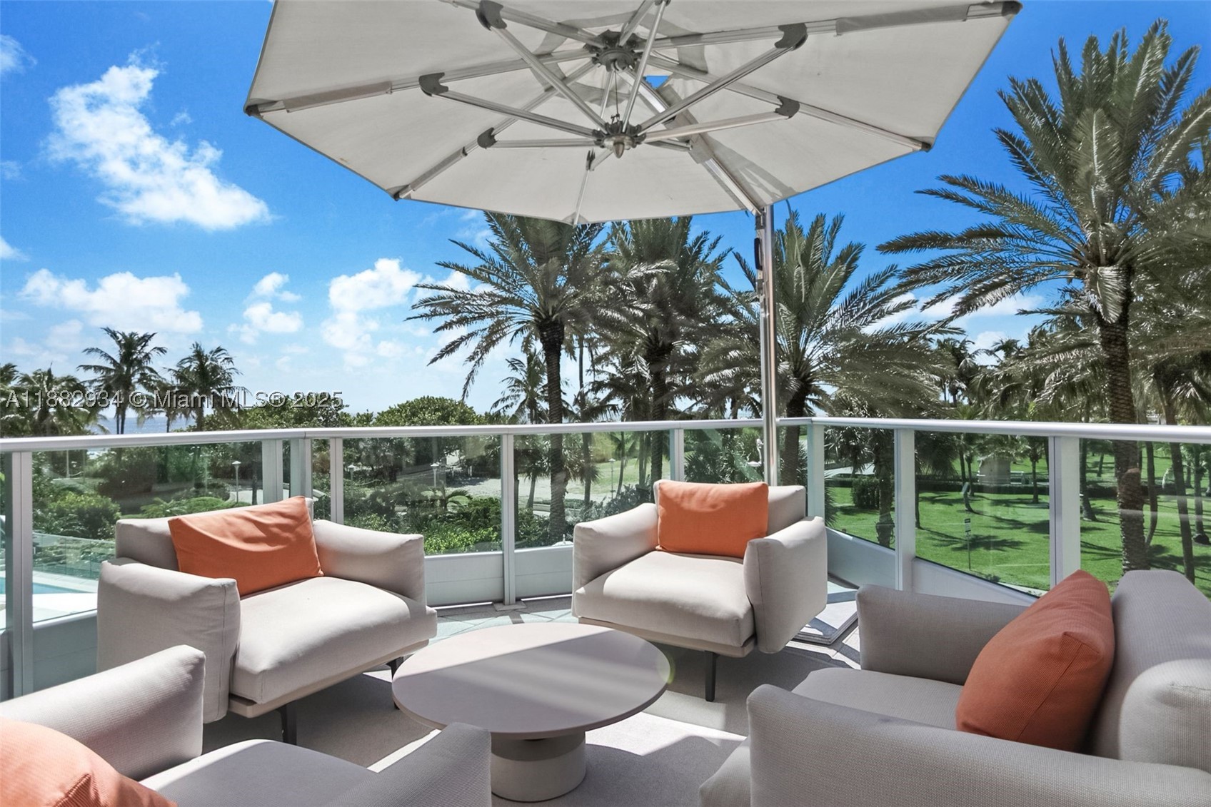 1455 Ocean Dr #811, Miami Beach FL 33139