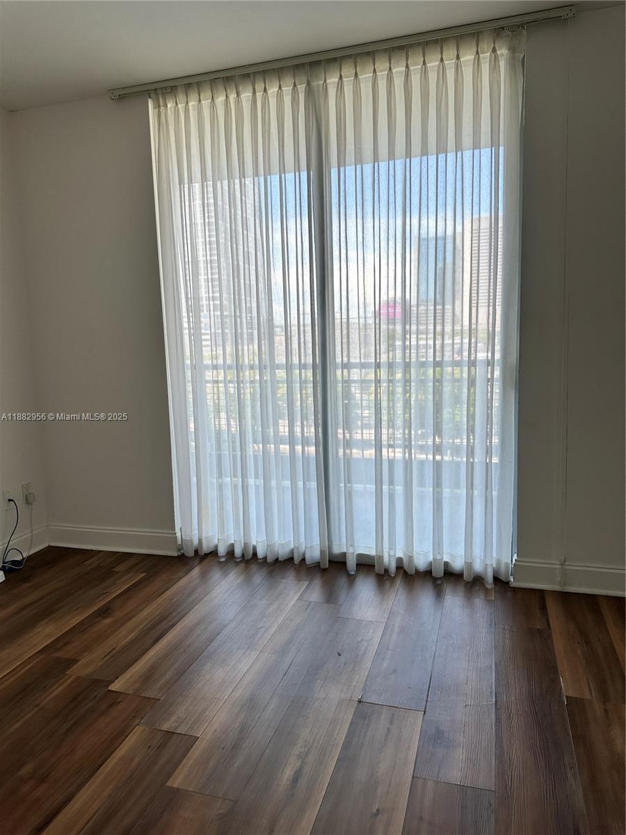 690 SW 1st Ct #605, Miami FL 33130