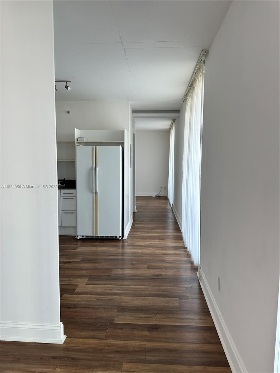 690 SW 1st Ct #605, Miami FL 33130