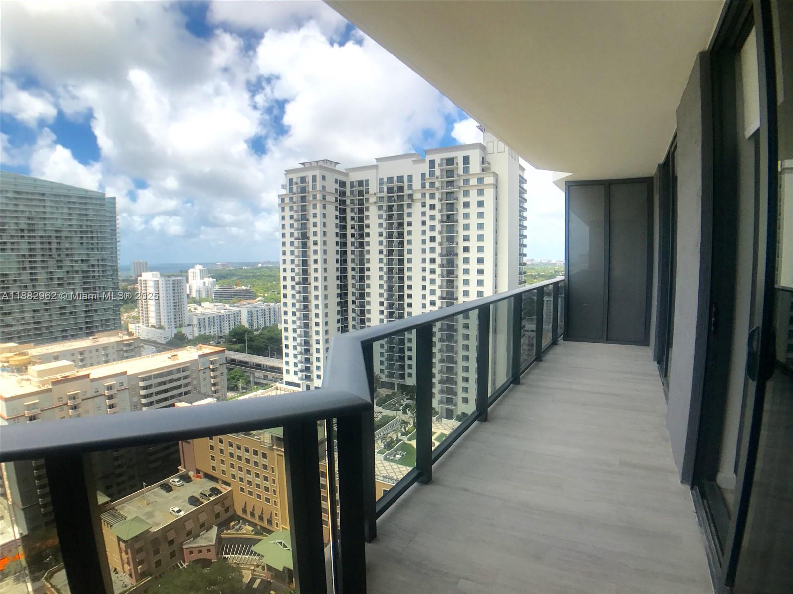 45 SW 9th St #2405, Miami FL 33130
