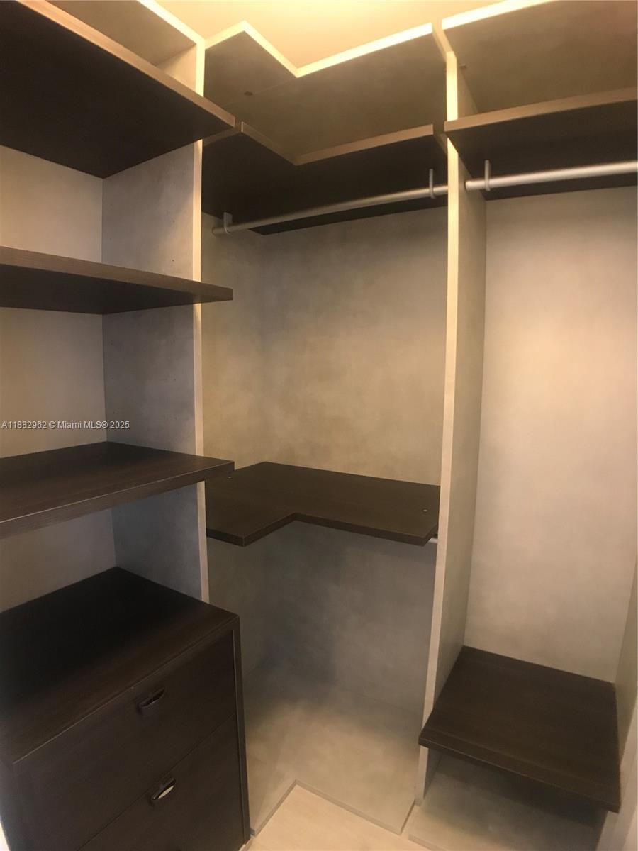 45 SW 9th St #2405, Miami FL 33130
