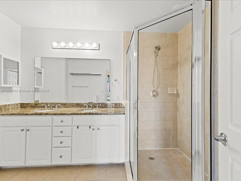 3001 NE 185th St #121, Aventura FL 33180