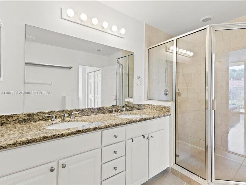 3001 NE 185th St #121, Aventura FL 33180