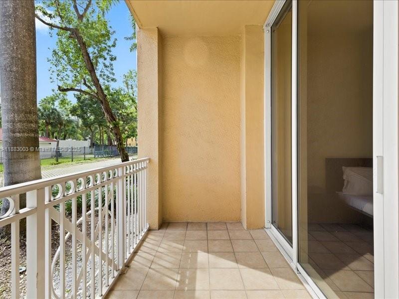 3001 NE 185th St #121, Aventura FL 33180