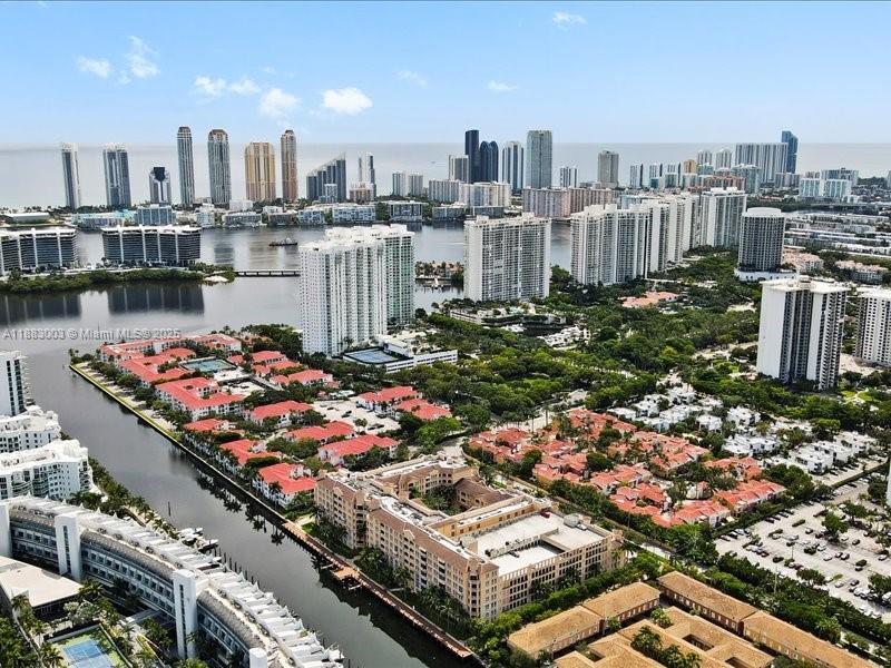 3001 NE 185th St #121, Aventura FL 33180