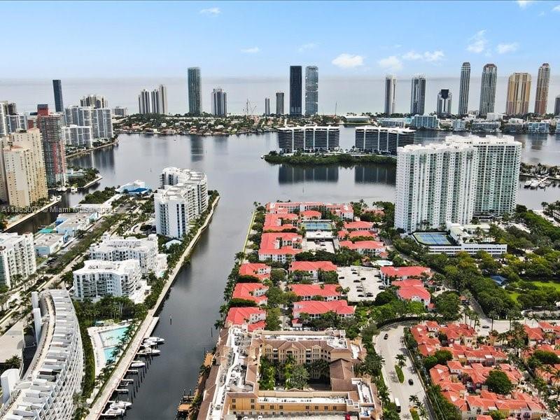 3001 NE 185th St #121, Aventura FL 33180
