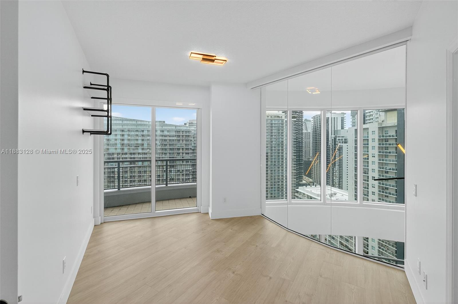 60 SW 13th St #3026, Miami FL 33130