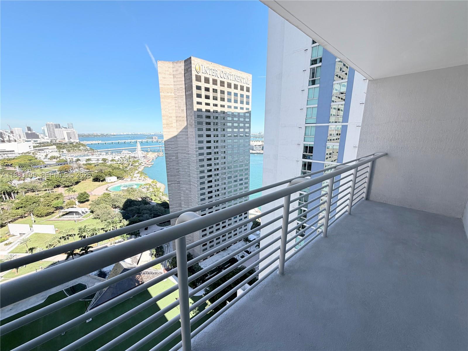 325 S Biscayne Blvd #2924, Miami FL 33131
