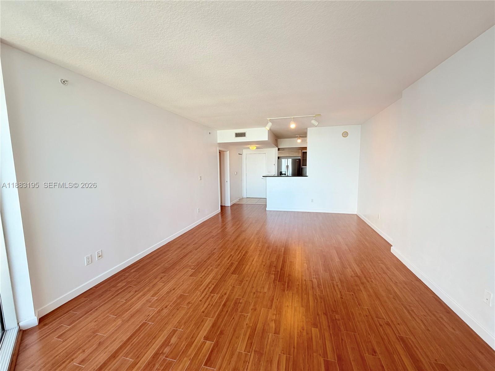 325 S Biscayne Blvd #2924, Miami FL 33131
