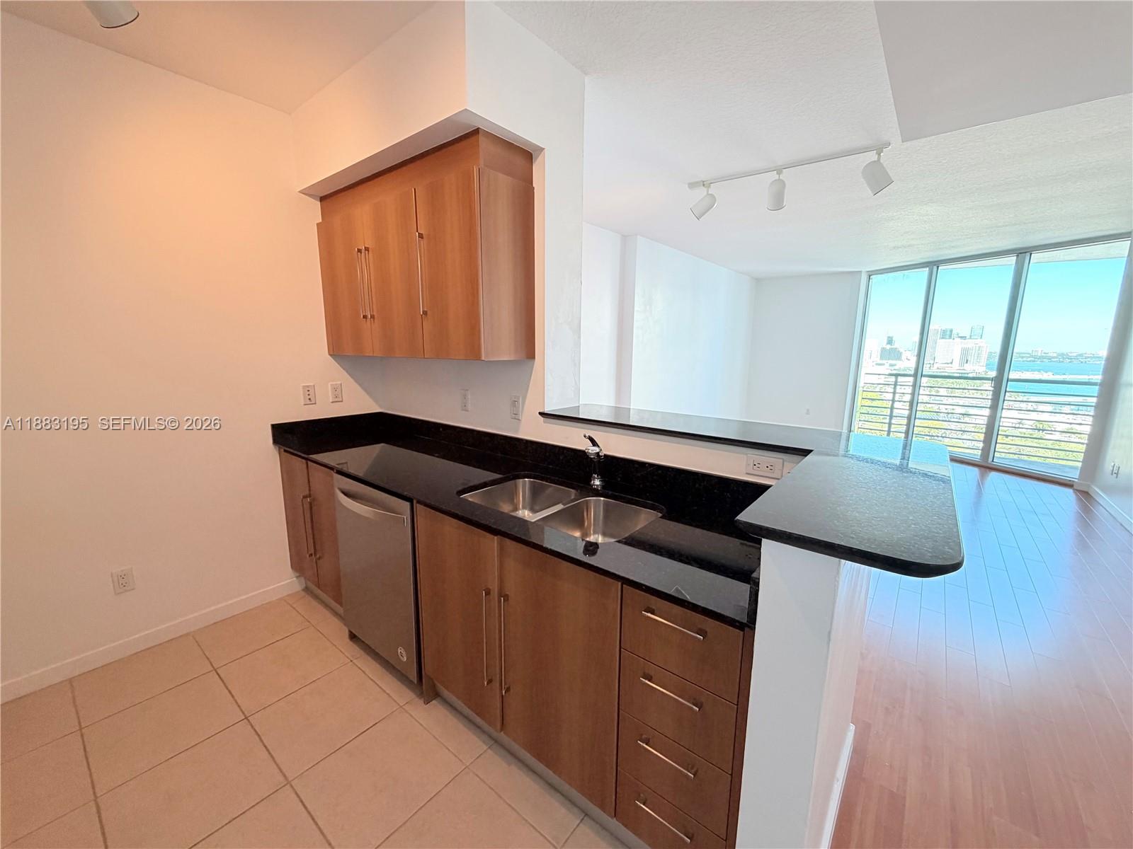325 S Biscayne Blvd #2924, Miami FL 33131