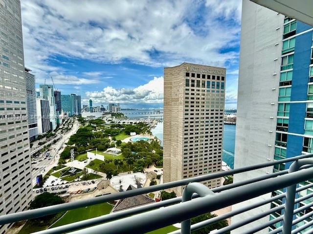 325 S Biscayne Blvd #2924, Miami FL 33131