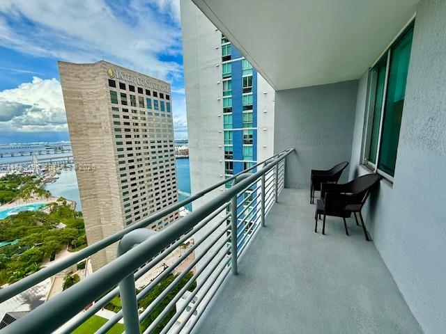 325 S Biscayne Blvd #2924, Miami FL 33131