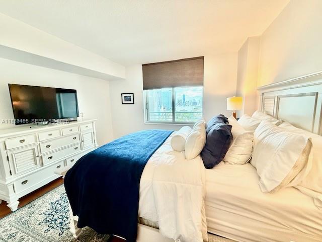 325 S Biscayne Blvd #2924, Miami FL 33131