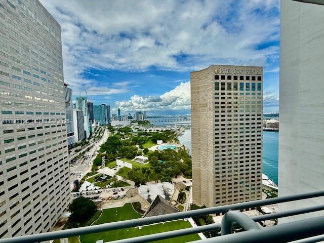 325 S Biscayne Blvd #2924, Miami FL 33131