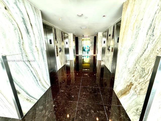 325 S Biscayne Blvd #2924, Miami FL 33131