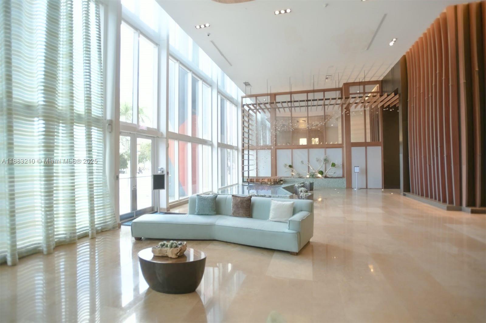 50 Biscayne Blvd #4707, Miami FL 33132