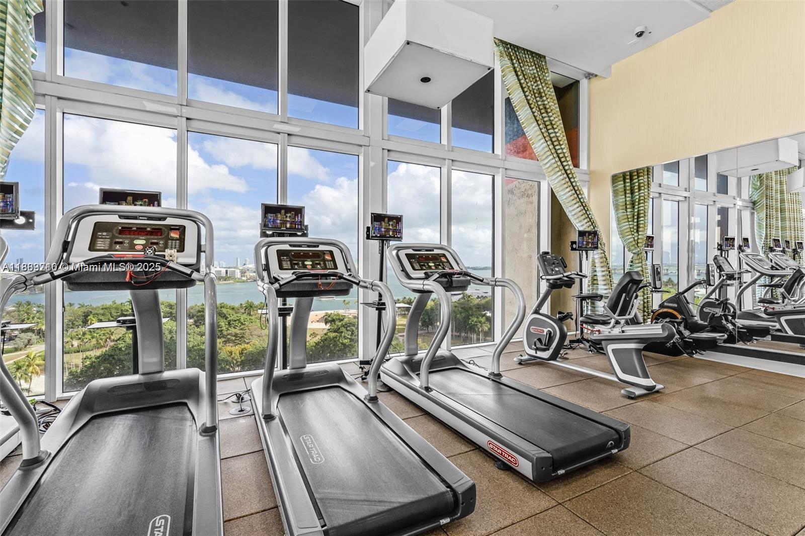 50 Biscayne Blvd #4707, Miami FL 33132
