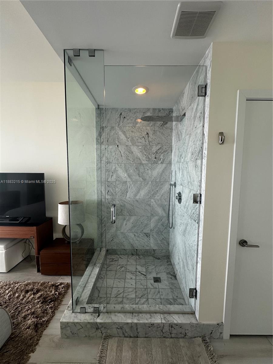 480 NE 31st St #3006, Miami FL 33137