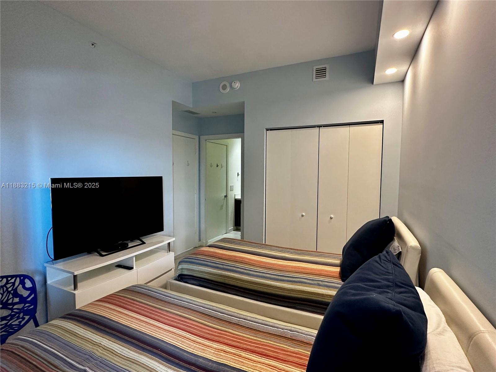 480 NE 31st St #3006, Miami FL 33137